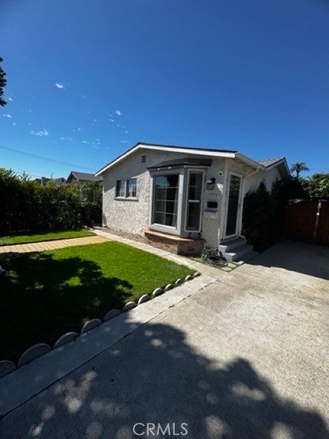 1115 E 105th