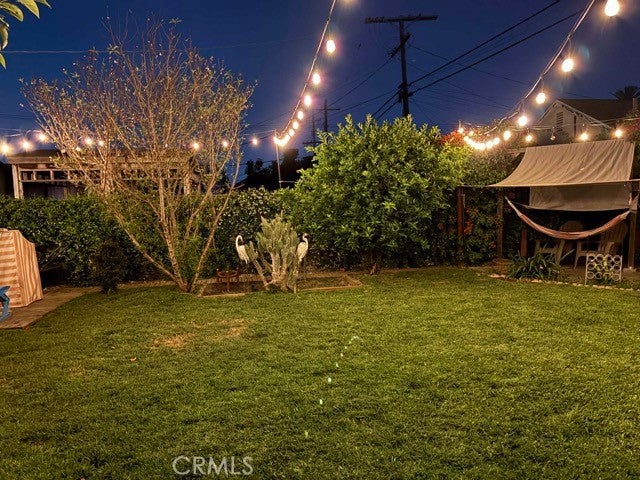 1115 E 105th