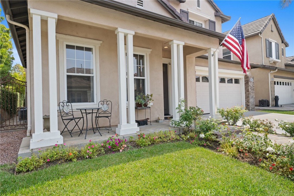 2712 Ashwood