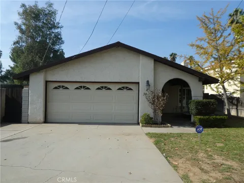 3842 Ridge Road, Riverside, CA 92501 - MLS#: MB25263960