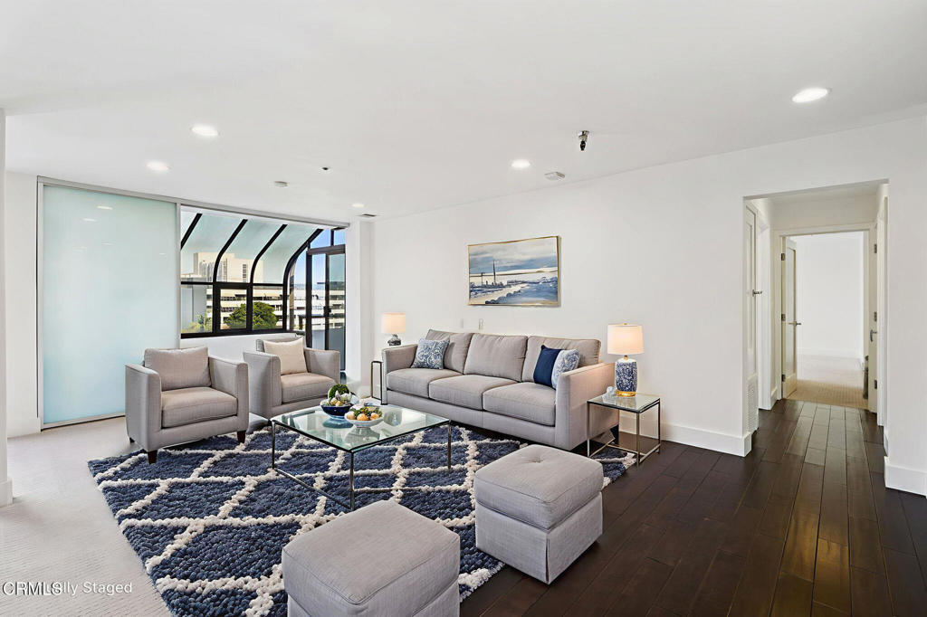 121 S Hope Street 408