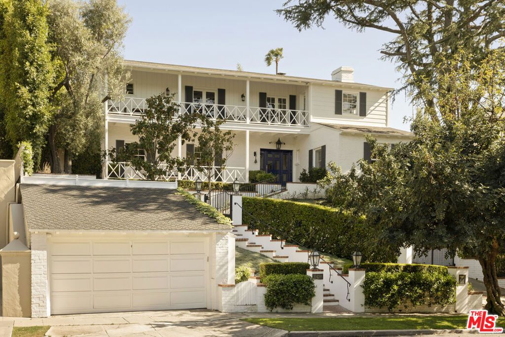 Photo of 10428 Wyton Drive, Los Angeles, CA 90024 (MLS # 26674465)