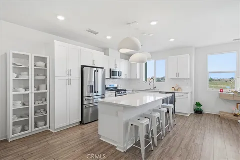 MLS: OC26090568