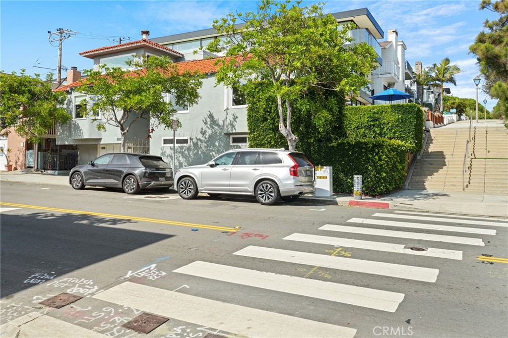 1800 Highland Avenue