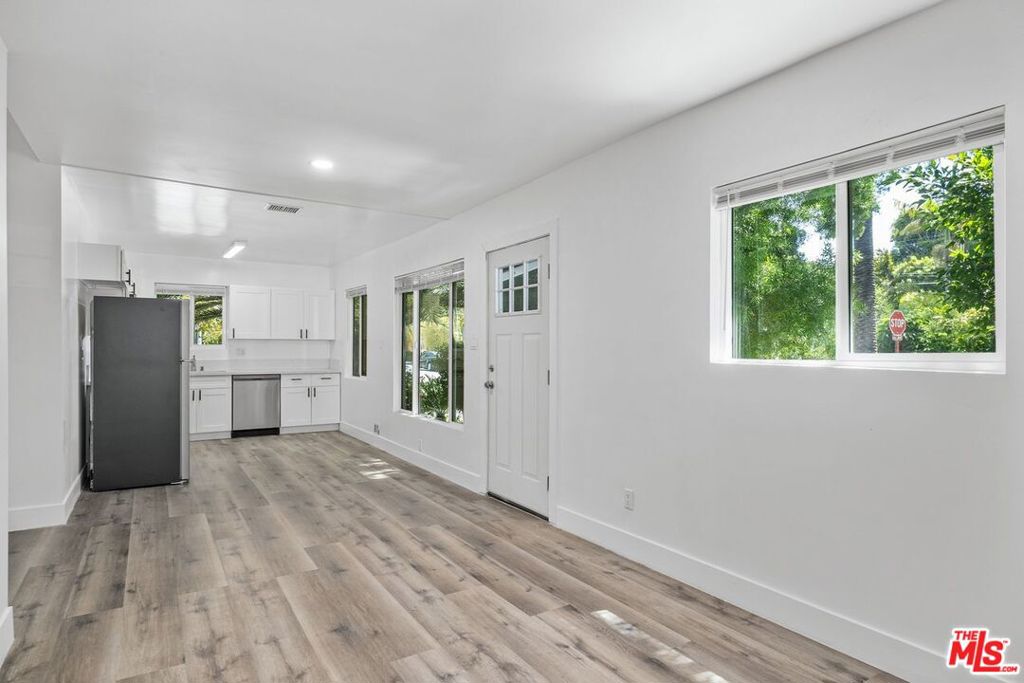 739 Westbourne Drive