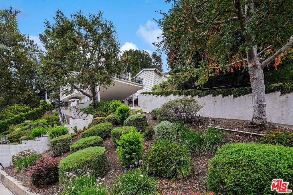 listing image 130726389555713701275