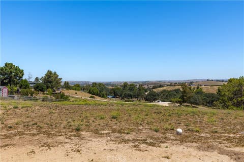 Tiny photo for 5580 Deer Creek WAY, Paso Robles, CA 93446 (MLS # NS26128907)