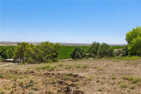 Tiny photo for 5580 Deer Creek WAY, Paso Robles, CA 93446 (MLS # NS26128907)