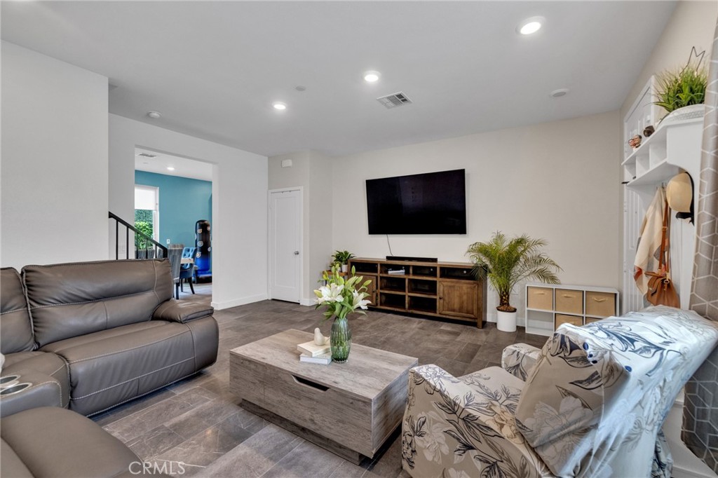 13120 Dart Street E