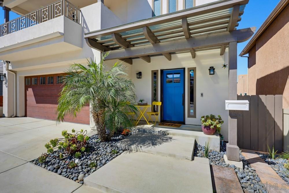 2264 Soto Street
