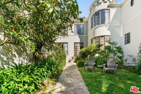 Photo of 4707 Finley Avenue #7, Los Angeles, CA 90027 (MLS # 26862519)