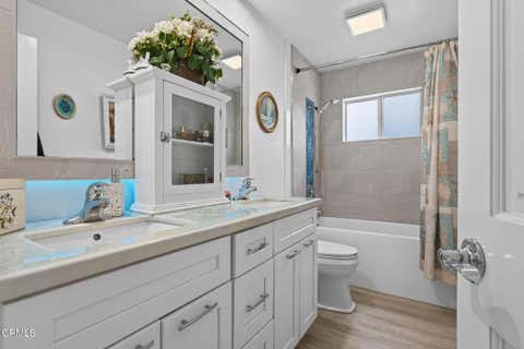 Tiny photo for 141 Pasadena Avenue, Oxnard, CA 93035 (MLS # V1-37536)