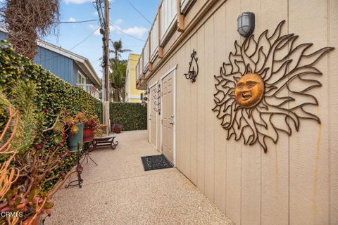 Tiny photo for 141 Pasadena Avenue, Oxnard, CA 93035 (MLS # V1-37536)
