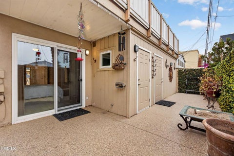 Tiny photo for 141 Pasadena Avenue, Oxnard, CA 93035 (MLS # V1-37536)