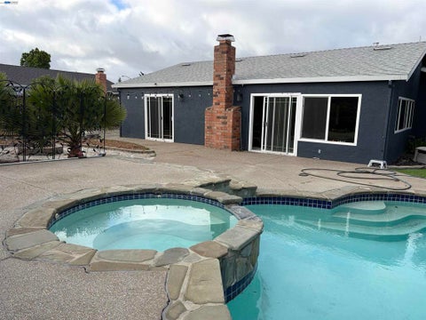 Photo of 38 Cascade Ave, Livermore, CA 94551 (MLS # 41136149)