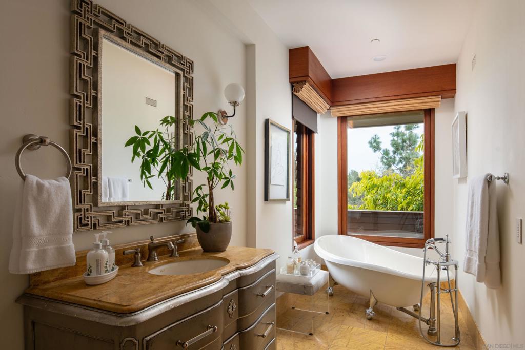 Rancho Santa Fe - Residential