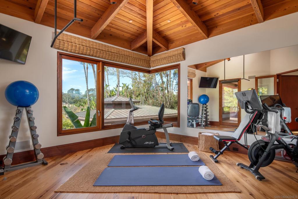 Rancho Santa Fe - Residential