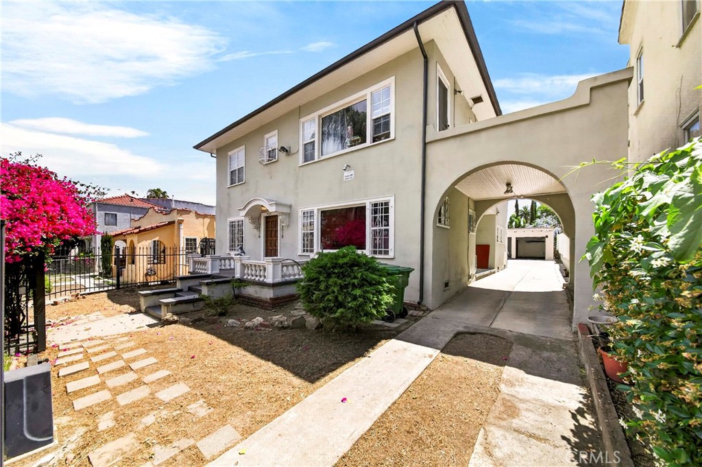 1276 S Plymouth