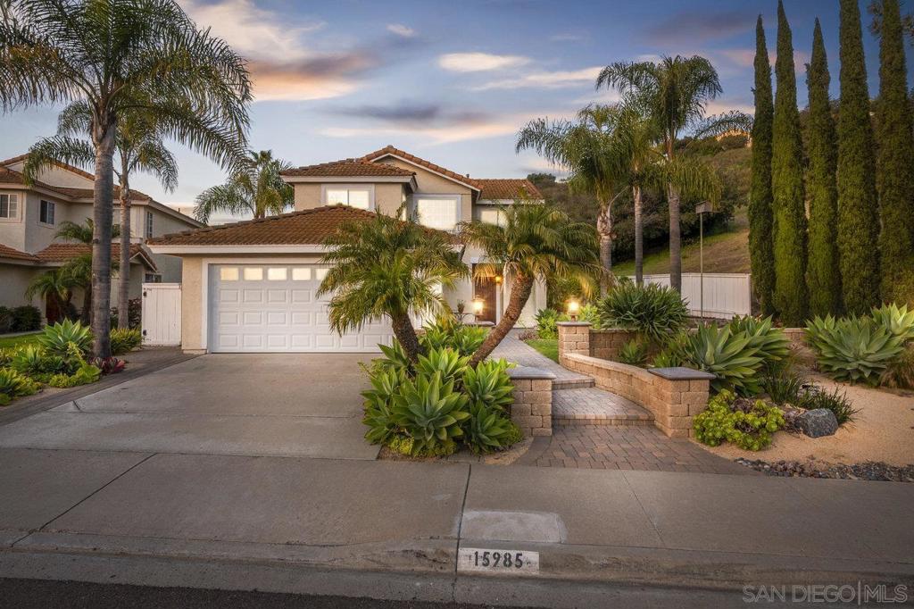 15985 Camino Crisalida