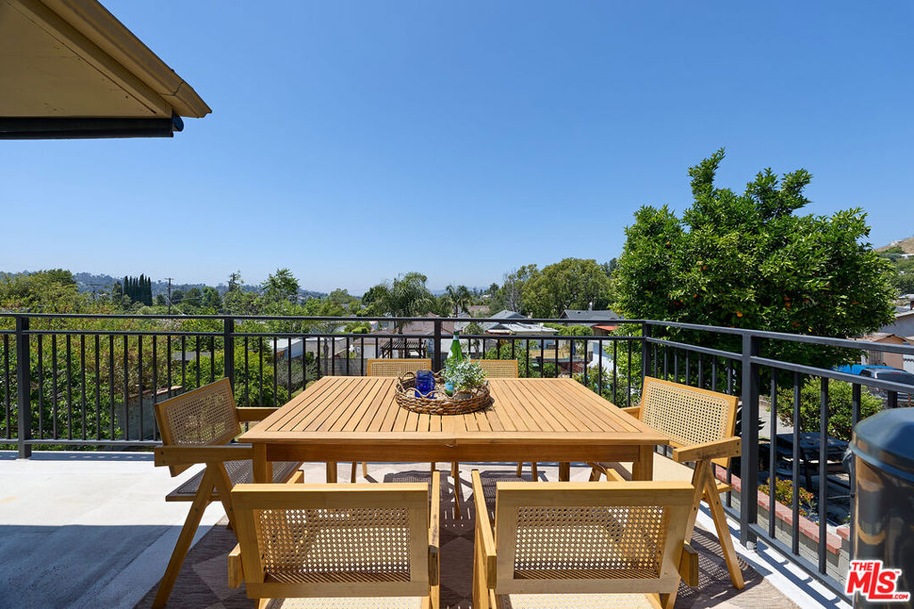 1509 N Avenue 56