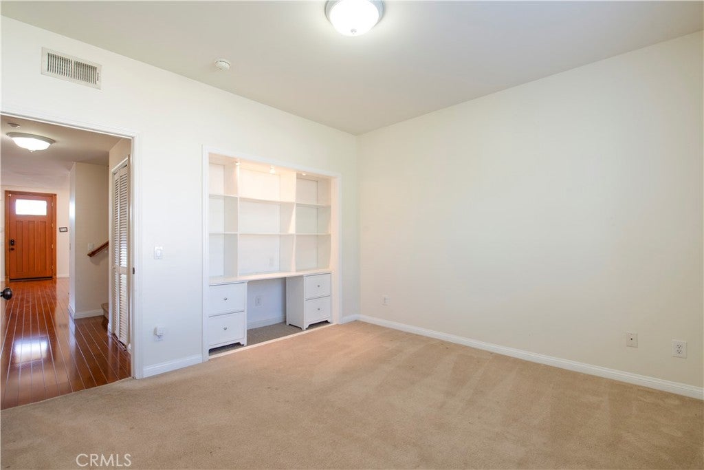 1448 N Fair Oaks Ave Unit 107