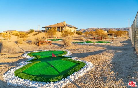 Tiny photo for 71638 Laura Lane, Twentynine Palms, CA 92277 (MLS # 26661197)