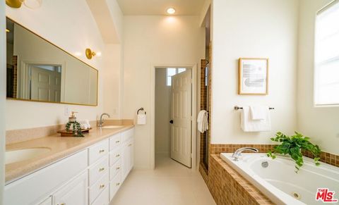 Tiny photo for 71638 Laura Lane, Twentynine Palms, CA 92277 (MLS # 26661197)