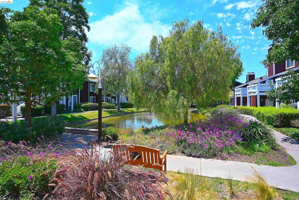 58 Marina Lakes Dr DR, Richmond CA 94804