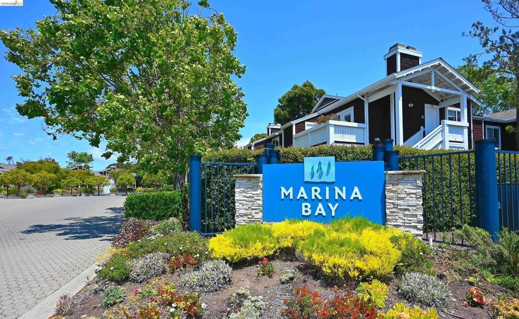 58 Marina Lakes Dr DR
