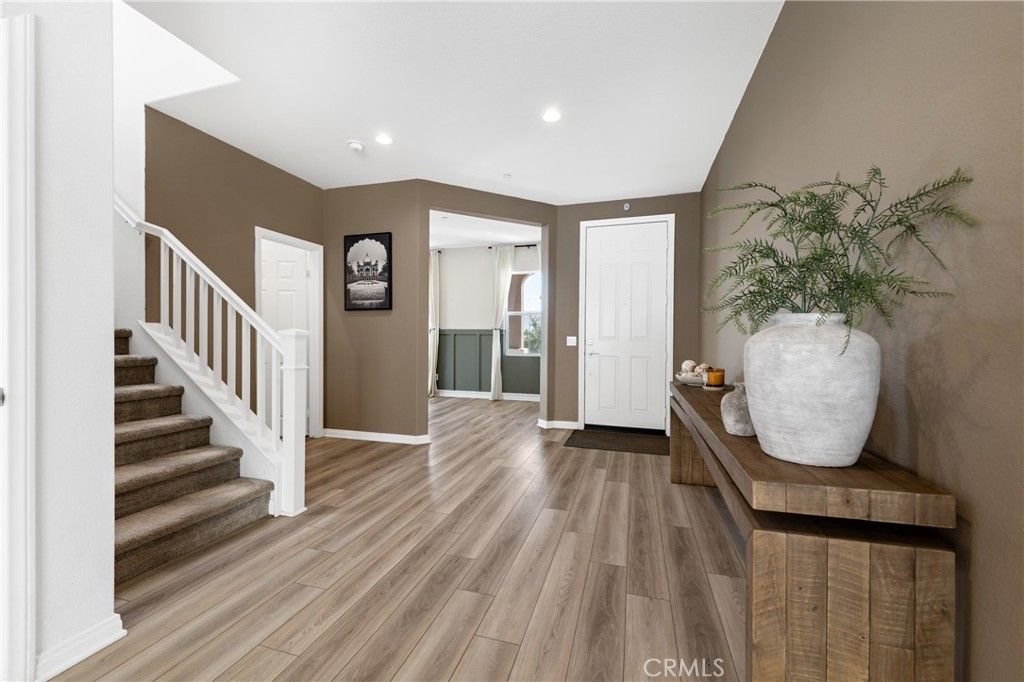 Photo of 468 Qeweewish Avenue, San Jacinto, CA 92582 (MLS # SW25202888)