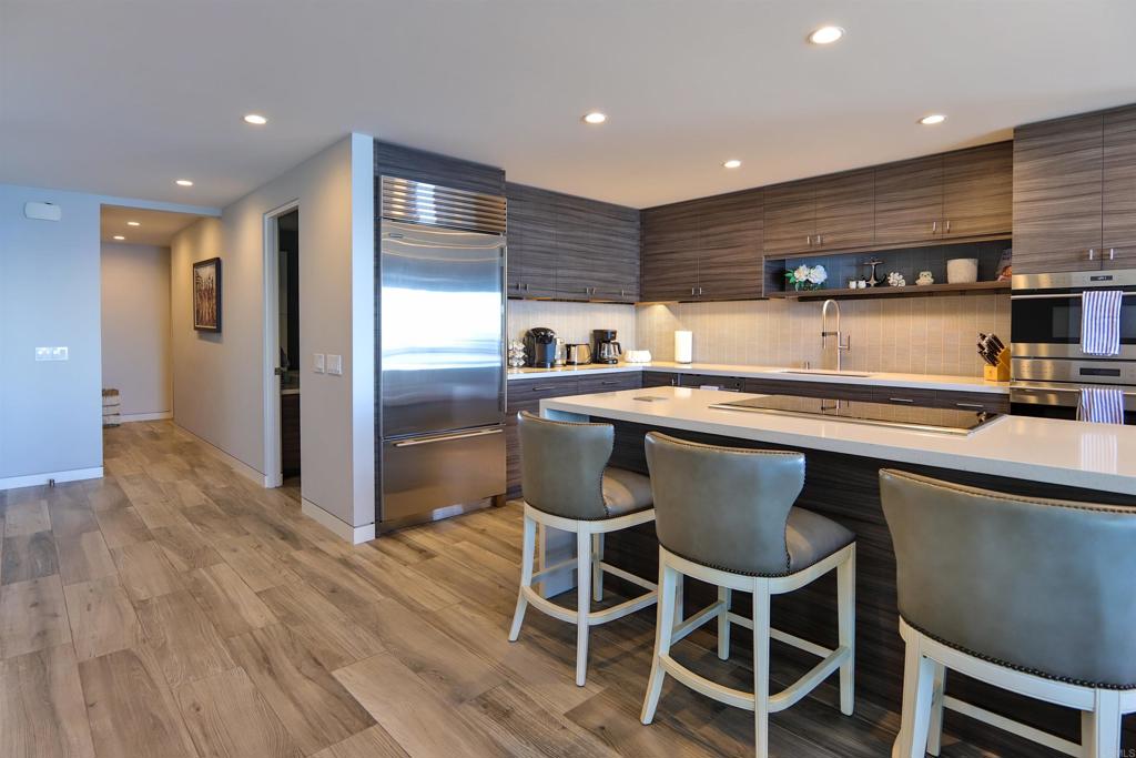 861 Beachfront Drive B