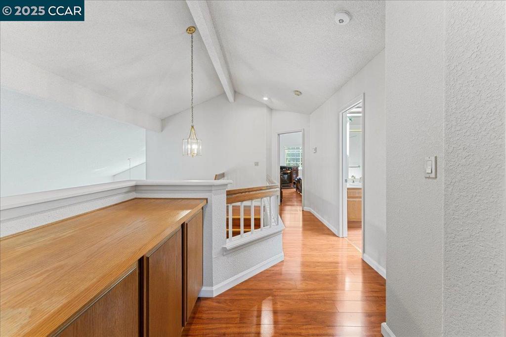 CARRIAGE HILLS - Residential