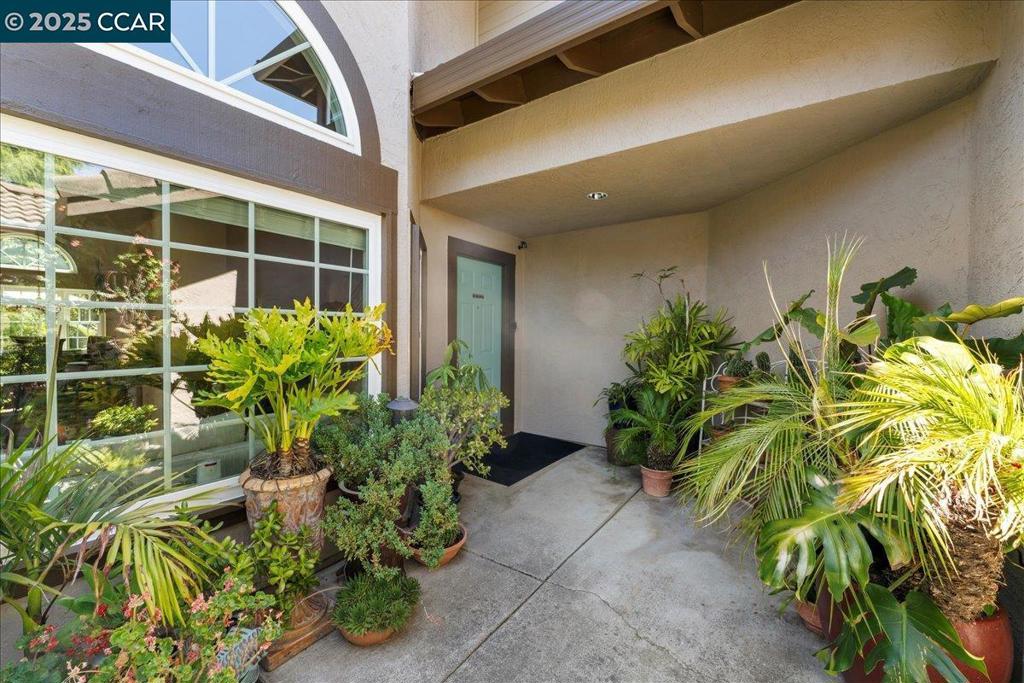 CARRIAGE HILLS - Residential