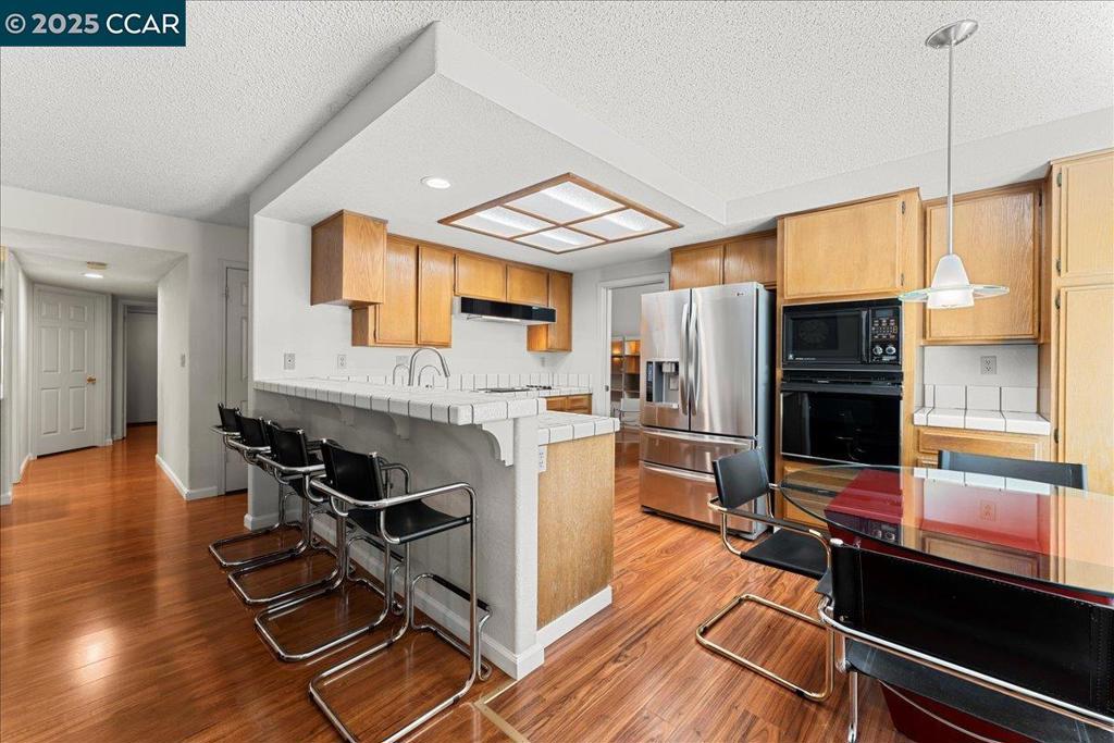 CARRIAGE HILLS - Residential