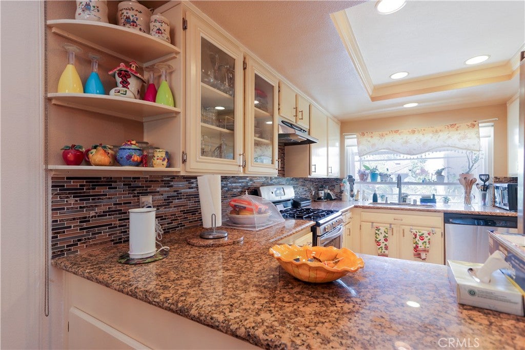5086 Cinnamon, Irvine CA 92612 - Photo 14