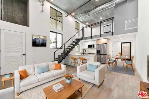 Photo of 11013 Hartsook Street #101, North Hollywood, CA 91601 (MLS # 26831861)