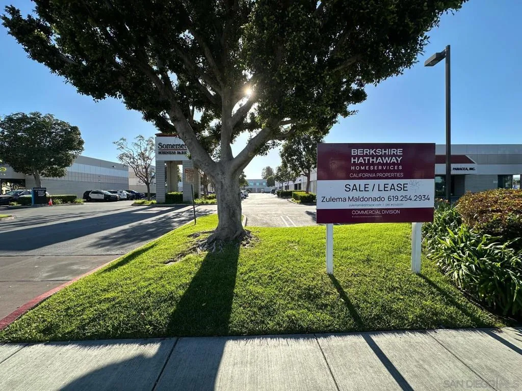 Paramount, California 90723, United States, ,Commercial,Active,184357