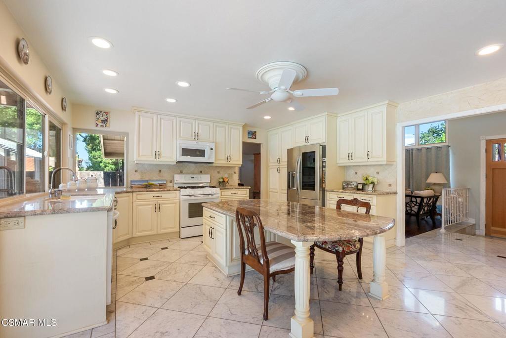 2910 Bear River Circle