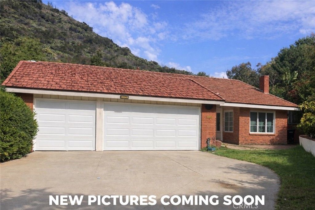 Photo of 5519 E Avenida Palmar, Orange, CA 92869 (MLS # PW26069337)