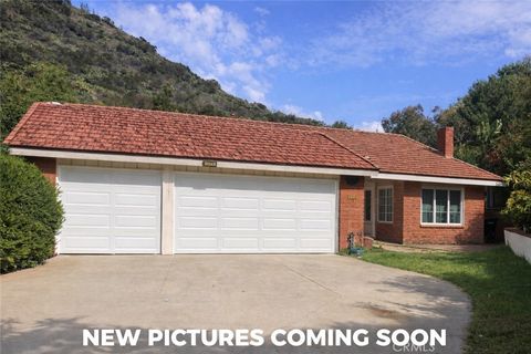 Photo of 5519 E Avenida Palmar, Orange, CA 92869 (MLS # PW26069337)