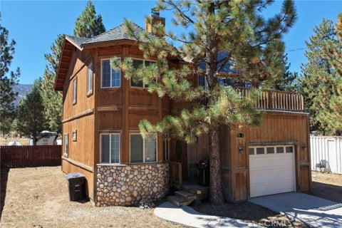 Photo of 2104 2nd LN, Big Bear City, CA 92314 (MLS # CV26232677)