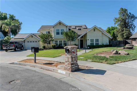 Photo of 1042 Robinson Court, Hanford, CA 93230 (MLS # PW26094881)