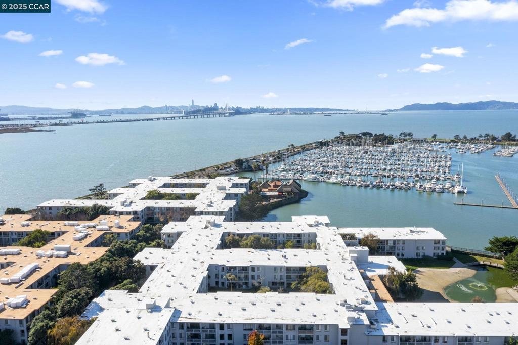 WATERGATE - Residential