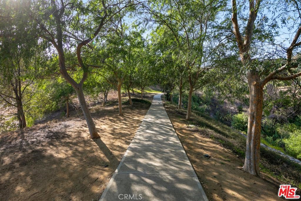 Oak Park (867) - Residential Lease
