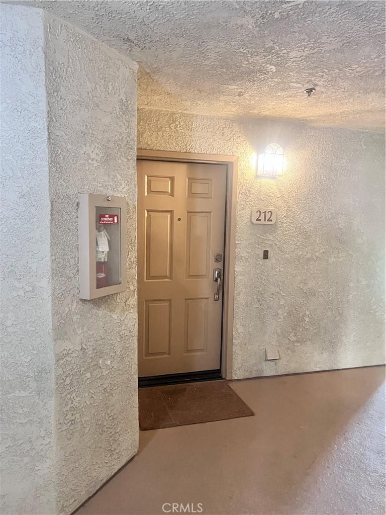 Oak Park (867) - Residential Lease