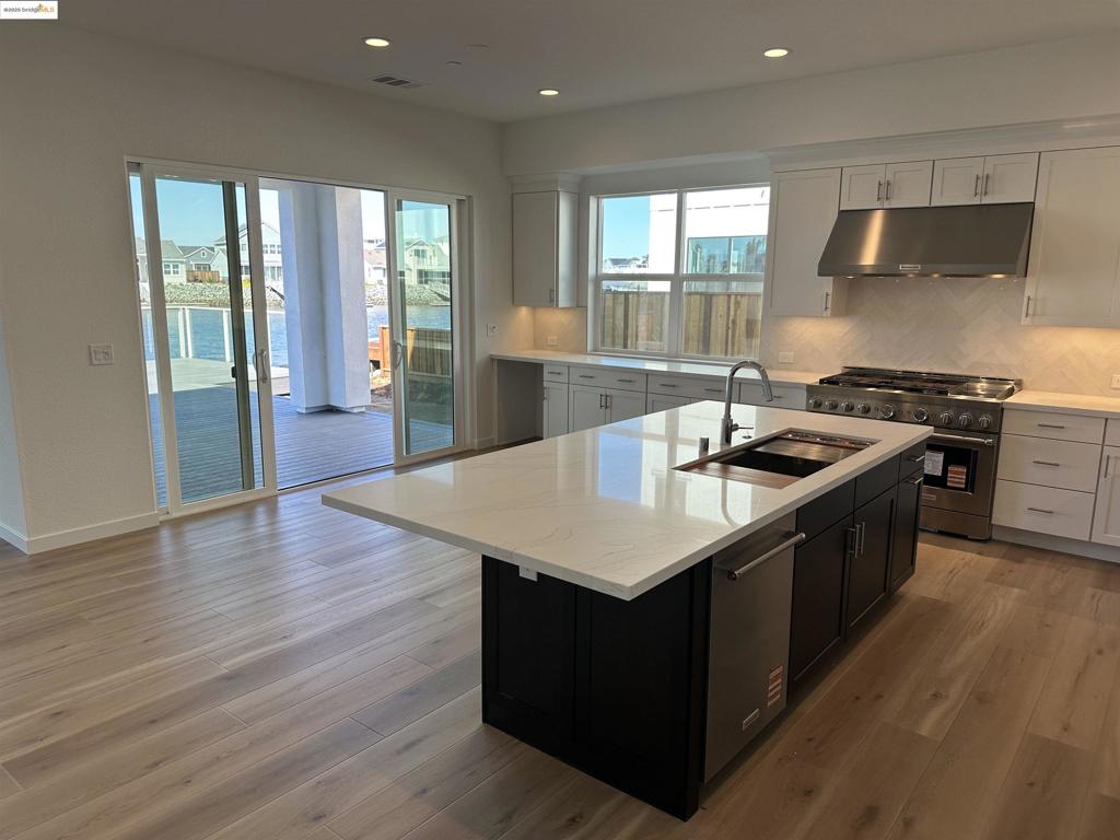 BETHEL ISLAND - Residential