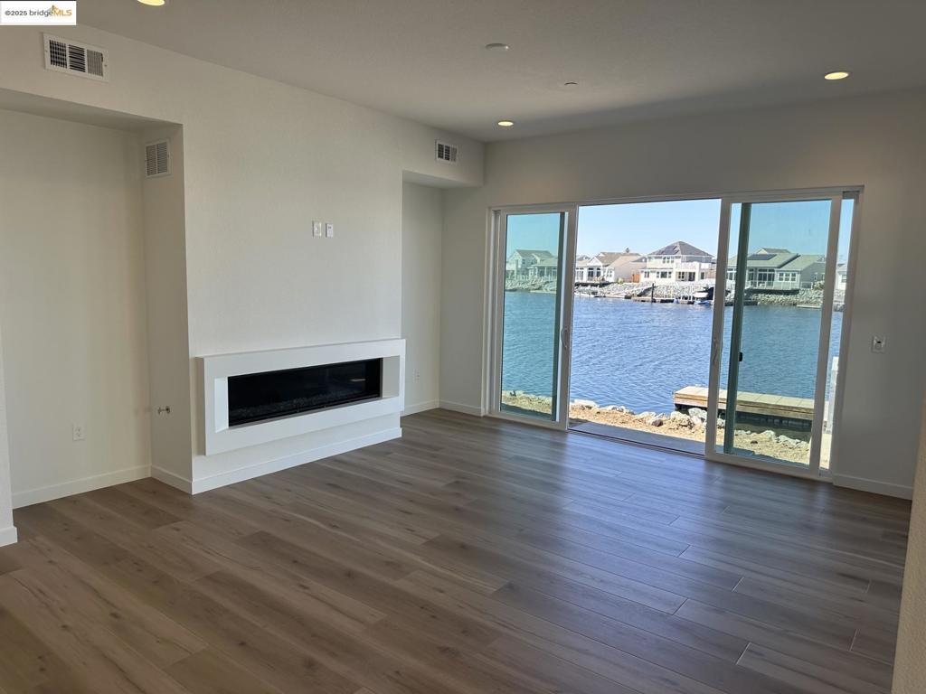 BETHEL ISLAND - Residential