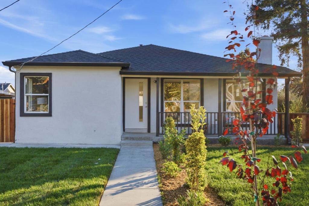 101 Laumer Avenue