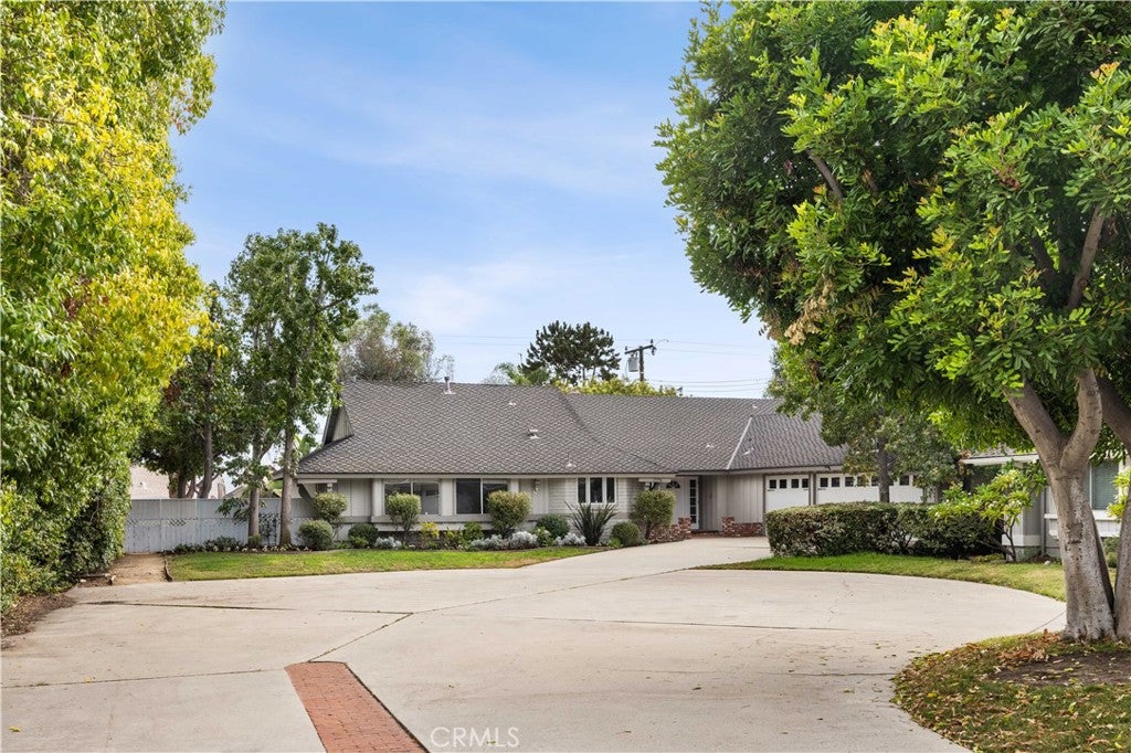 17796 E Santa Clara
