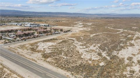 Photo of 30 Avenue H, Lancaster, CA 93536 (MLS # AR26049583)